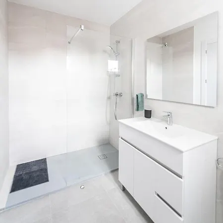 Estudio En Malvarrosa A Metros De La Playa, Con Terraza Y Zonas Comun Apartment Valencia