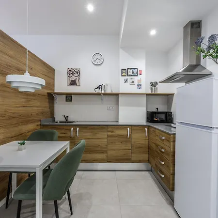 Estudio En Malvarrosa A Metros De La Playa, Con Terraza Y Zonas Comun Apartmán