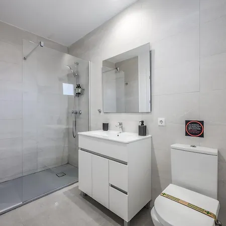 Estudio En Malvarrosa A Metros De La Playa, Con Terraza Y Zonas Comun Apartmán *